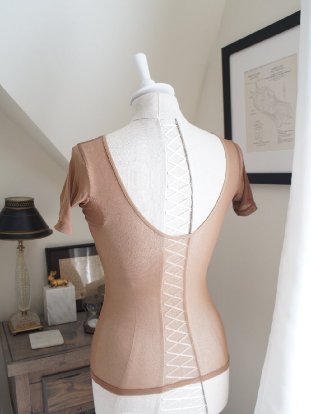 Numi The Signature Mesh Undershirt Color Cinnamon Size Extra Small - Picture 7 of 12